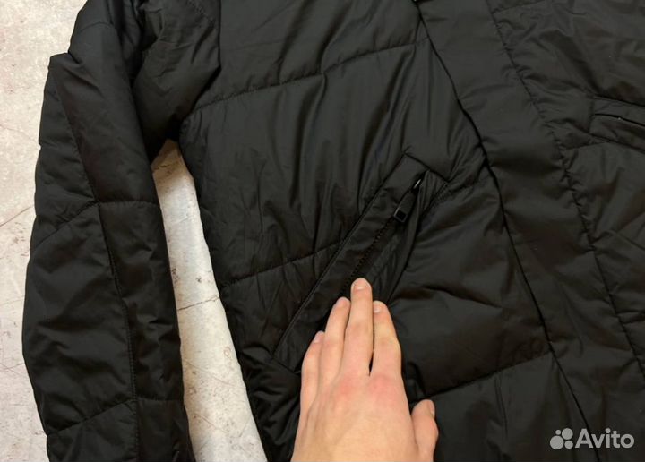 Демисезонные куртки Armani комфортные