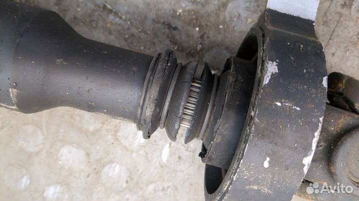 Кардан задний BMW 3 E90, E91, E92, E93