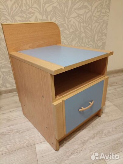 Тумба прикроватная