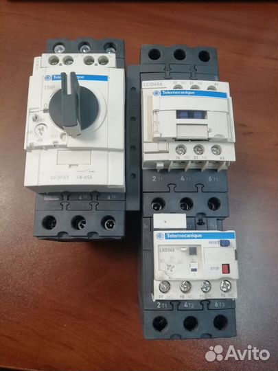 Контактор everlink 40A катушка 220В AC (LC1D40AM7)