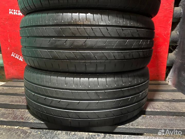 Kumho Ecsta HS52 205/55 R16