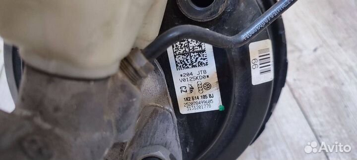 Вакуумный усилитель тормозов VAG