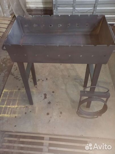 Мангал с подставкой под казан