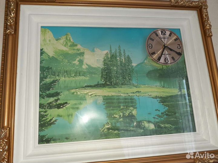Картина с часами