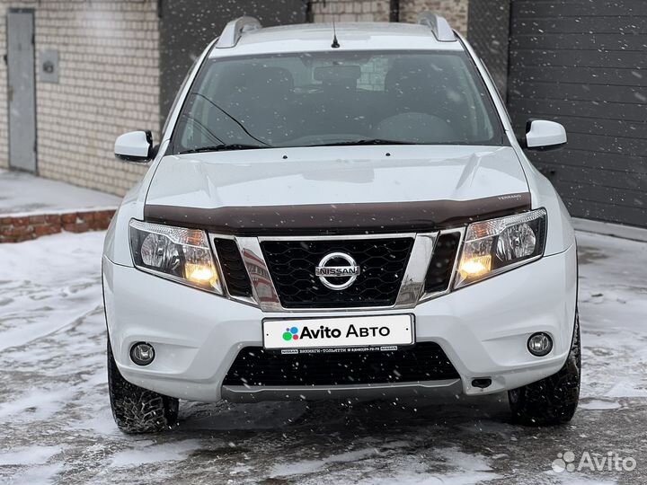 Nissan Terrano 2.0 AT, 2015, 65 000 км