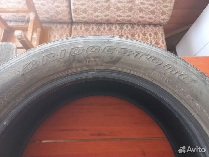 Bridgestone Dueler H/T 215/60 R17