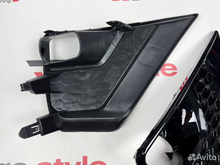 Накладки на туманки Toyota Prado 150 18-20