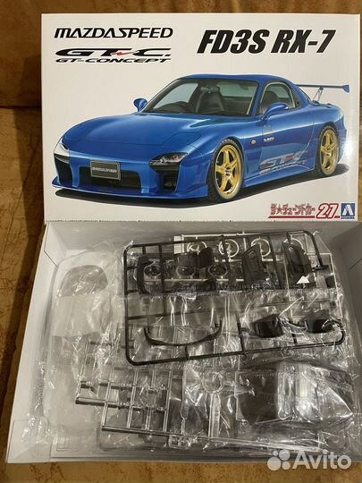 Сборная модель 1/24 Mazda Rx-7 FD3S Aoshima