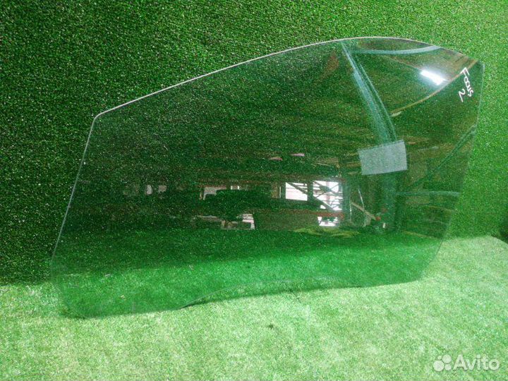 Стекло двери переднее левое Ford Focus 2 седан 1.8