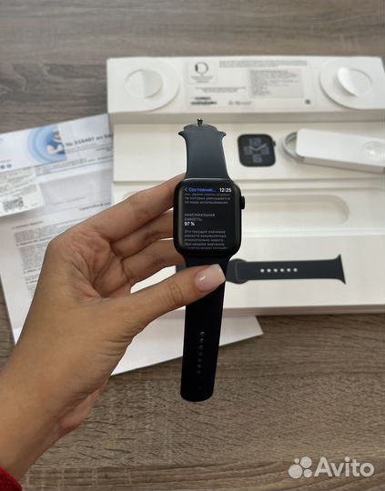Apple watch se 2, 44 мм, акб 97