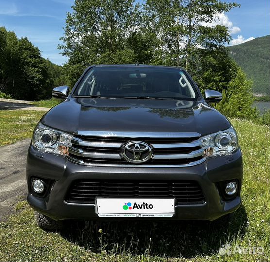 Toyota Hilux 2.8 AT, 2015, 54 000 км