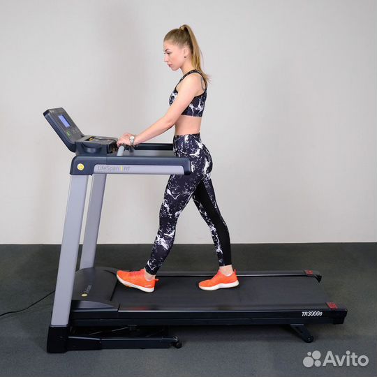 Электрическая беговая дорожка LifeSpan TR3000e