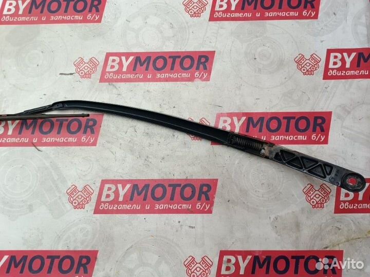 Поводок стеклоочистителя правый Honda Fr-V 2007