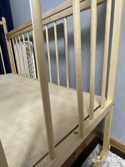 Детская кроватка