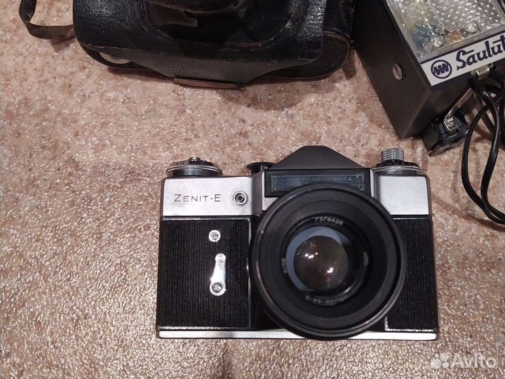 Пленочный фотоаппарат Зенит-е