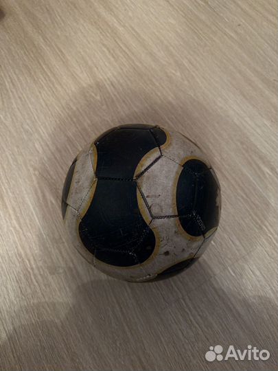 Мяч футбольный
