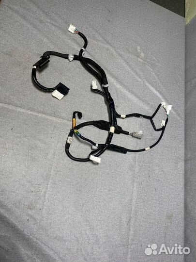 Проводка заднего левого сидения Lexus LX 570