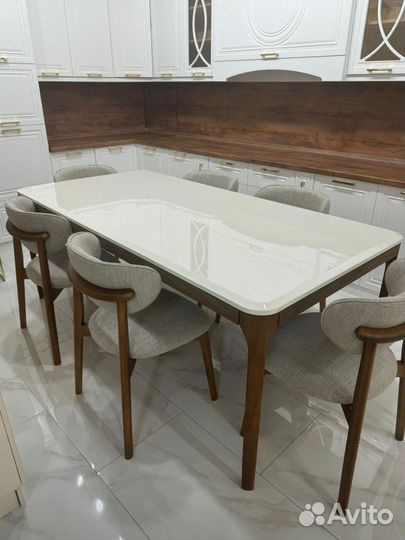 Комплект стол и стулья