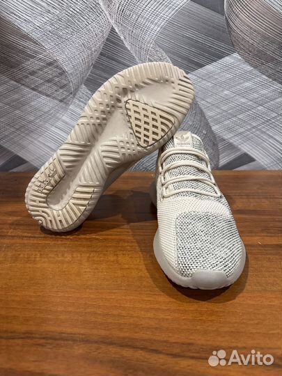 Кроссовки Adidas tubular размер 41