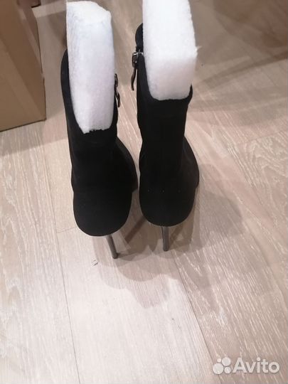 Ботильоны женские 39 размер новые