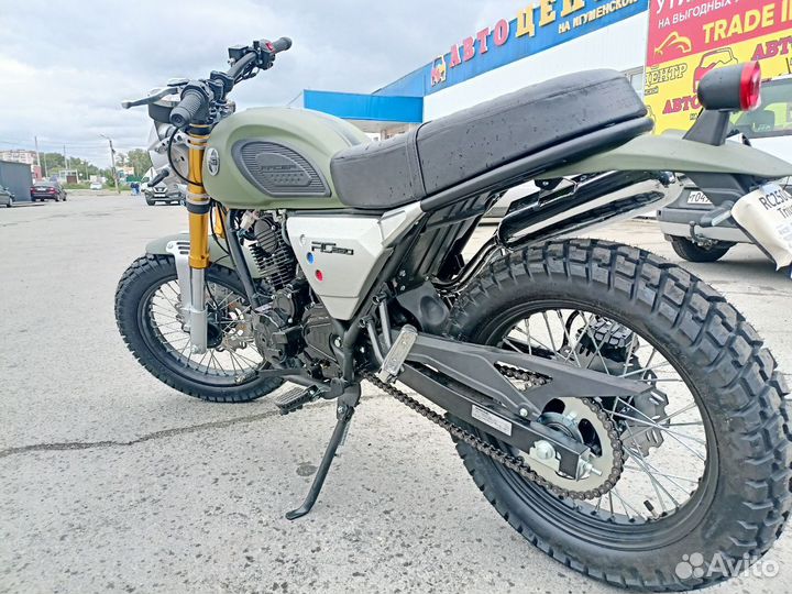 Мотоцикл Racer Triumph RC250CK-A