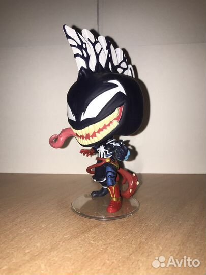 Фигурка Funko pop (Venomized Captain Marvel)
