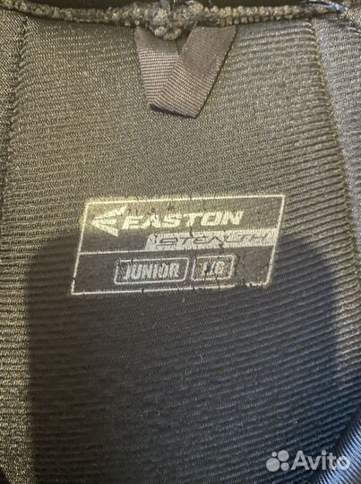 Нагрудник хоккейный