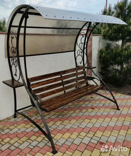 Садовые качели новые