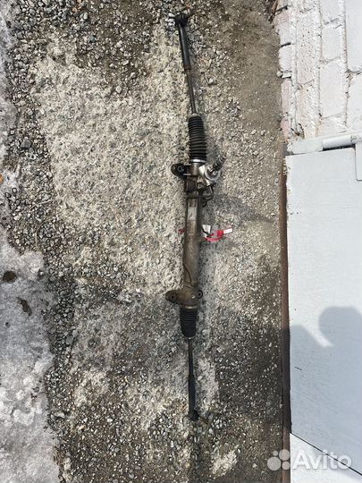 Рулевая рейка на toyota avensis 2006 года