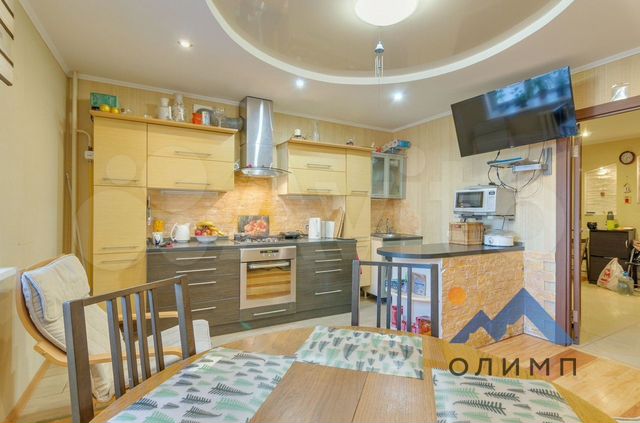 3-к. квартира, 92,5 м², 8/10 эт.