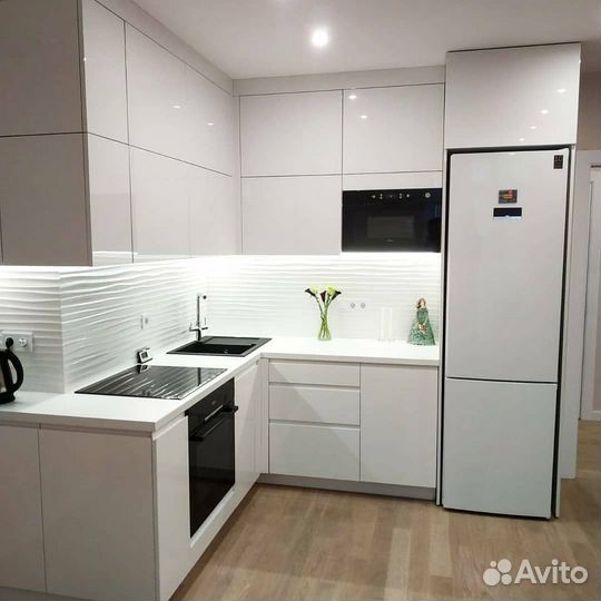 Кухни на заказ / Кухонный гарнитур