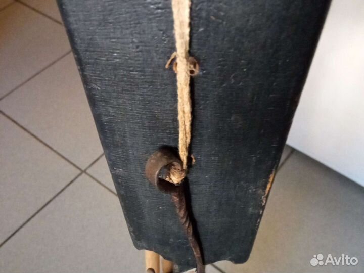 Старинная деревянная прялка с веретеном до 1890 г