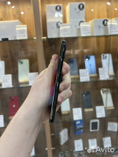iPhone 11 Pro, 64 ГБ