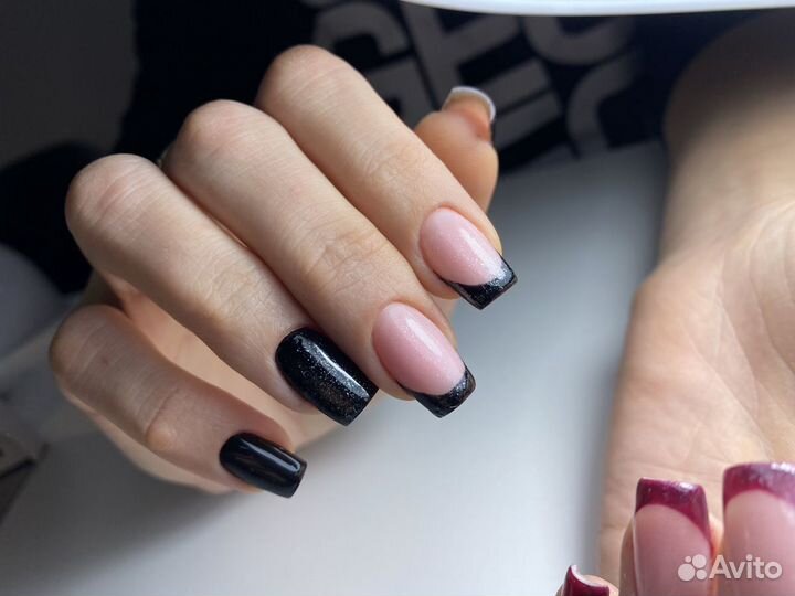 Модель на маникюр с покрытием к ученикам в школу