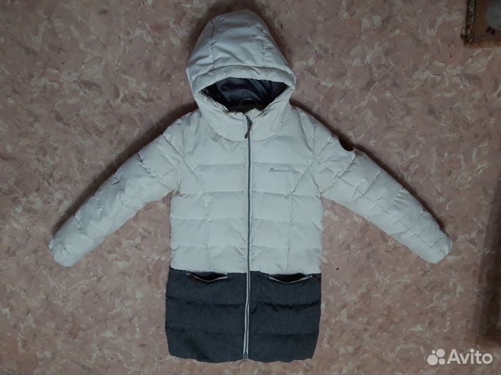 Зимняя куртка для девочки 140-146
