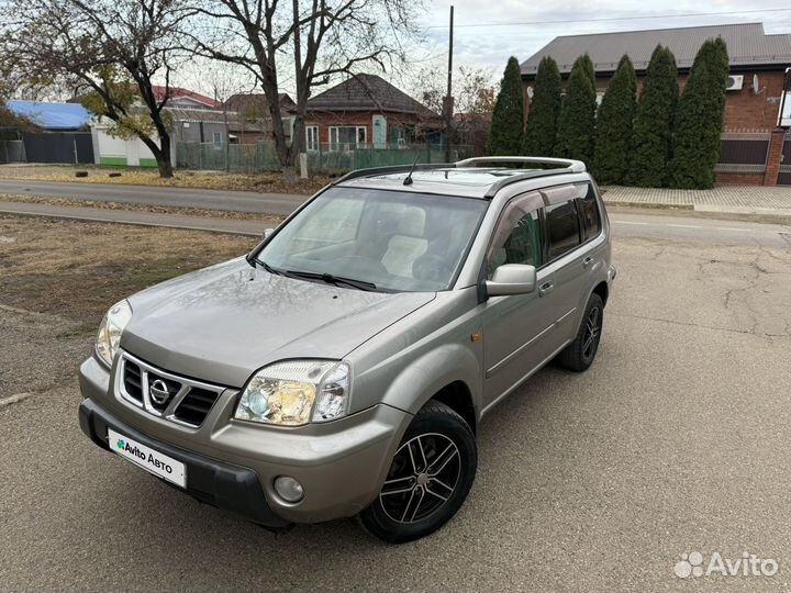Nissan X-Trail 2.0 AT, 2003, 210 500 км