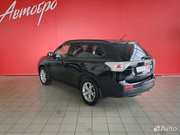 Mitsubishi Outlander 2.4 CVT, 2012, 120 500 км