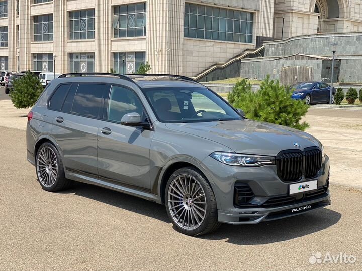 BMW X7 4.4 AT, 2022, 6 000 км