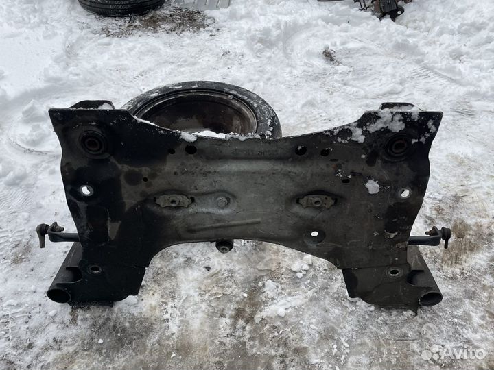 Renault Megane III балка/подрамник меган 3 бензин