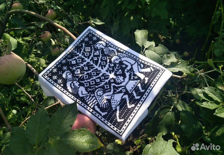 Календарь. Картина. Вышивка крестом