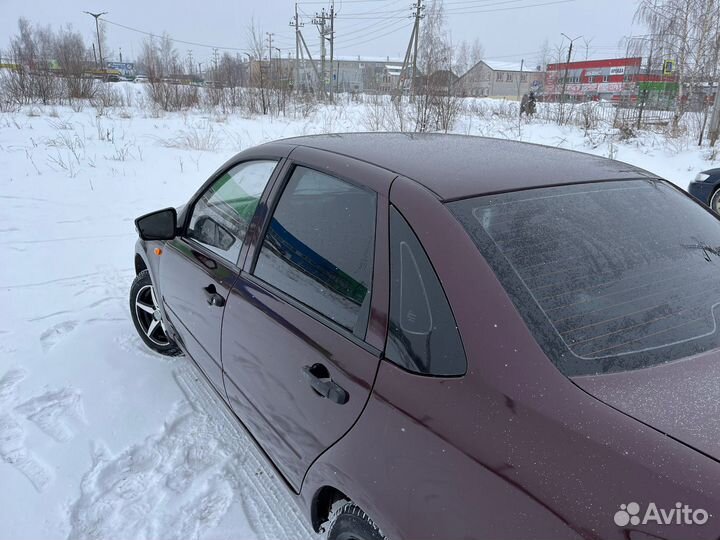 LADA Granta 1.6 МТ, 2012, 176 000 км