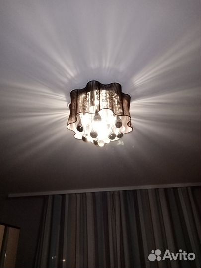 Продам комплект люстра и два бра