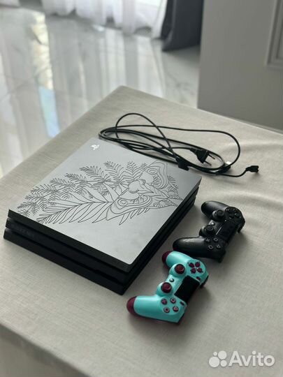 Sony playstation 4 PS4 pro