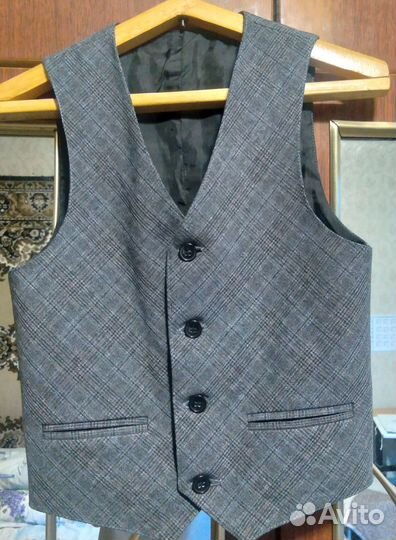 Костюм тройка школьный серый для мальчика 128