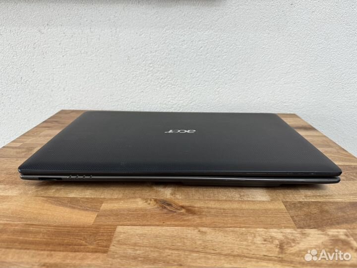 Игровой Acer идеал Core i5-2430M 8Gb SSD256 GT 520