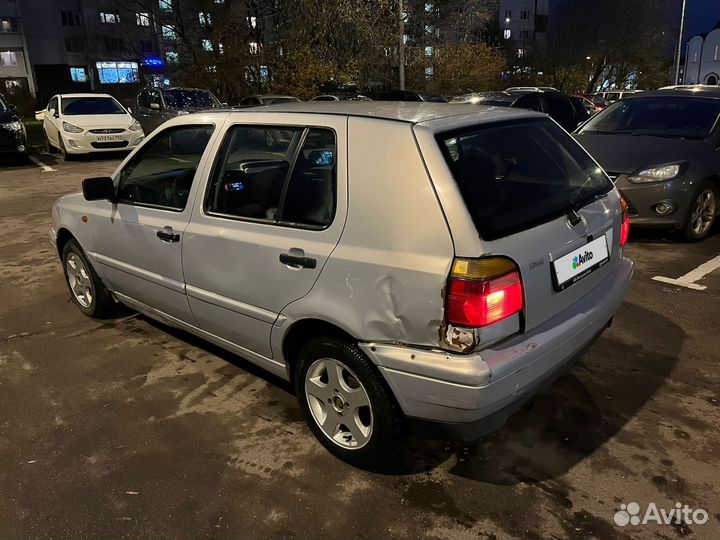 Volkswagen Golf 1.8 МТ, 1997, 285 000 км