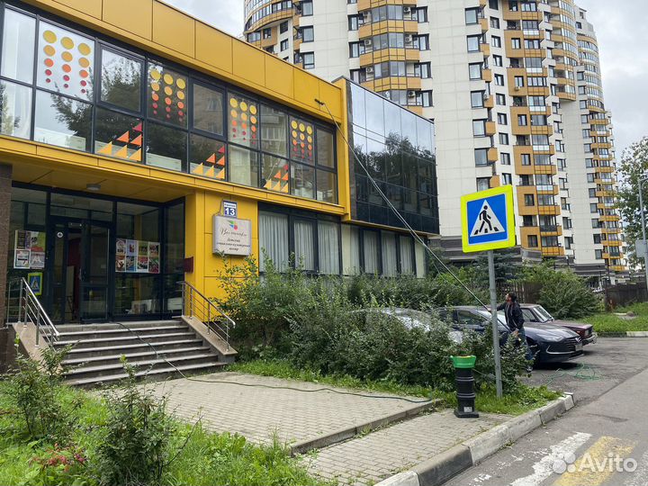 Мойка фасадов, окон, витрин,панорамных окон, домов