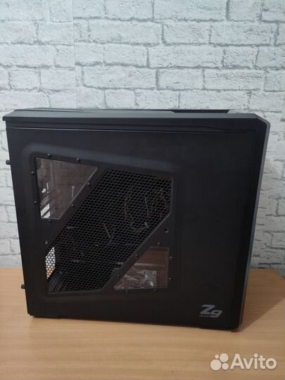 Игровой корпус для пк Zalman с вентиляторами