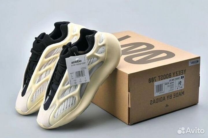 Adidas Yeezy Boost 700 v3 белые