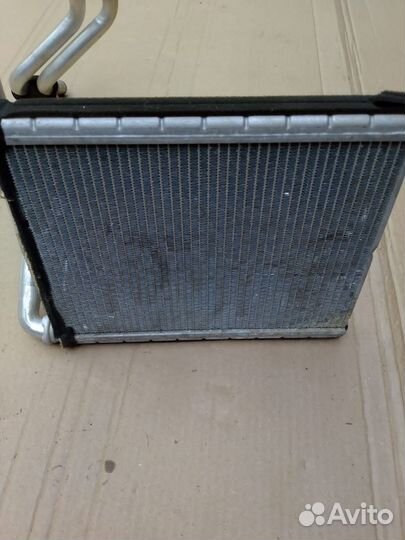 Радиатор отопителя печки Toyota Wish ZNE 10